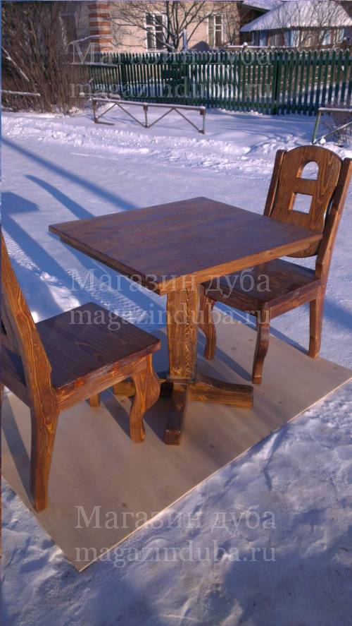 Стол и стулья из состаренной сосны